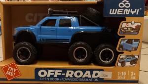 AUTKO W KARTONIE JEEP /2966/ 